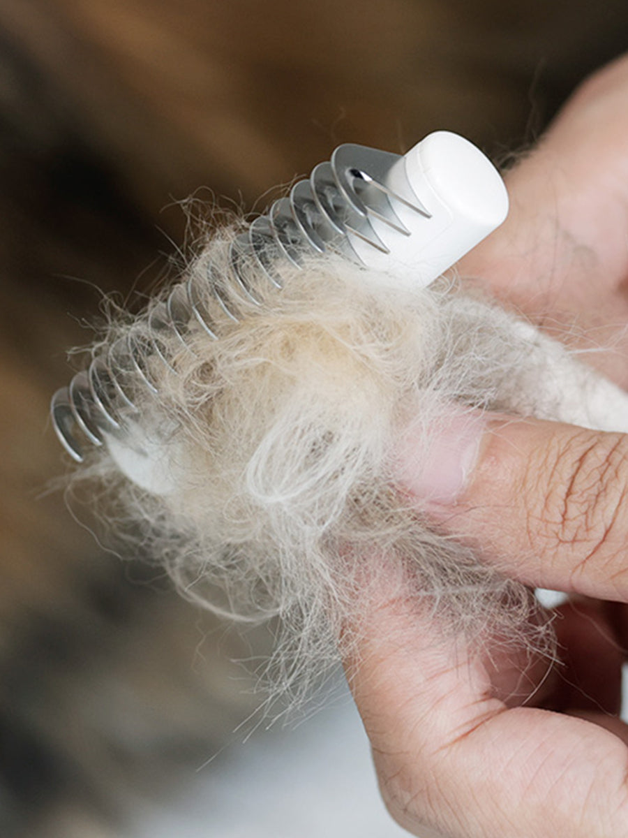 Undercoat Rake or Slicker Brush for Your Pets?